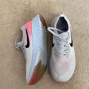 Nike epic react women’s tennis shoes size 8.5